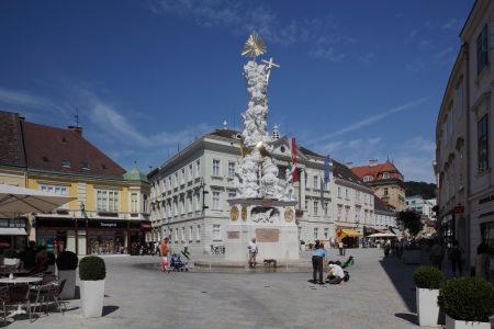 Baden Hauptplatz2