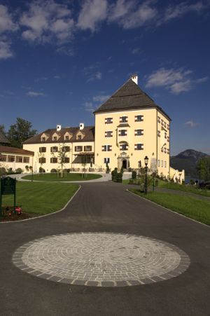 Fuschl Schloss1