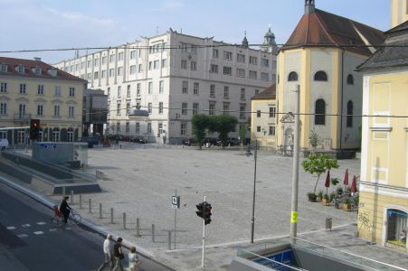 Linz-Pfarrplatz 1