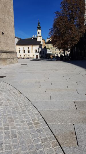 Salzburg - Residenzplatz13